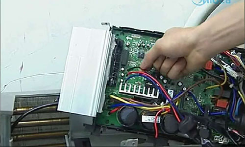 洛宁美的空调电话是多少